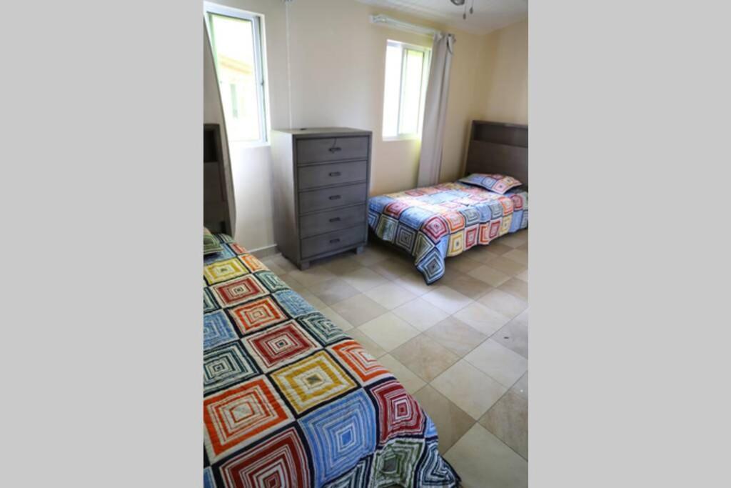 A Beautiful Villa In A Prime Location Of Jolly Jolly Harbour Buitenkant foto