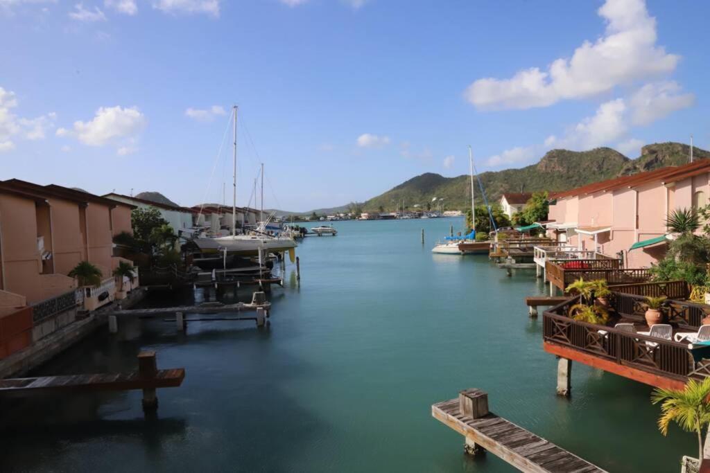 A Beautiful Villa In A Prime Location Of Jolly Jolly Harbour Buitenkant foto